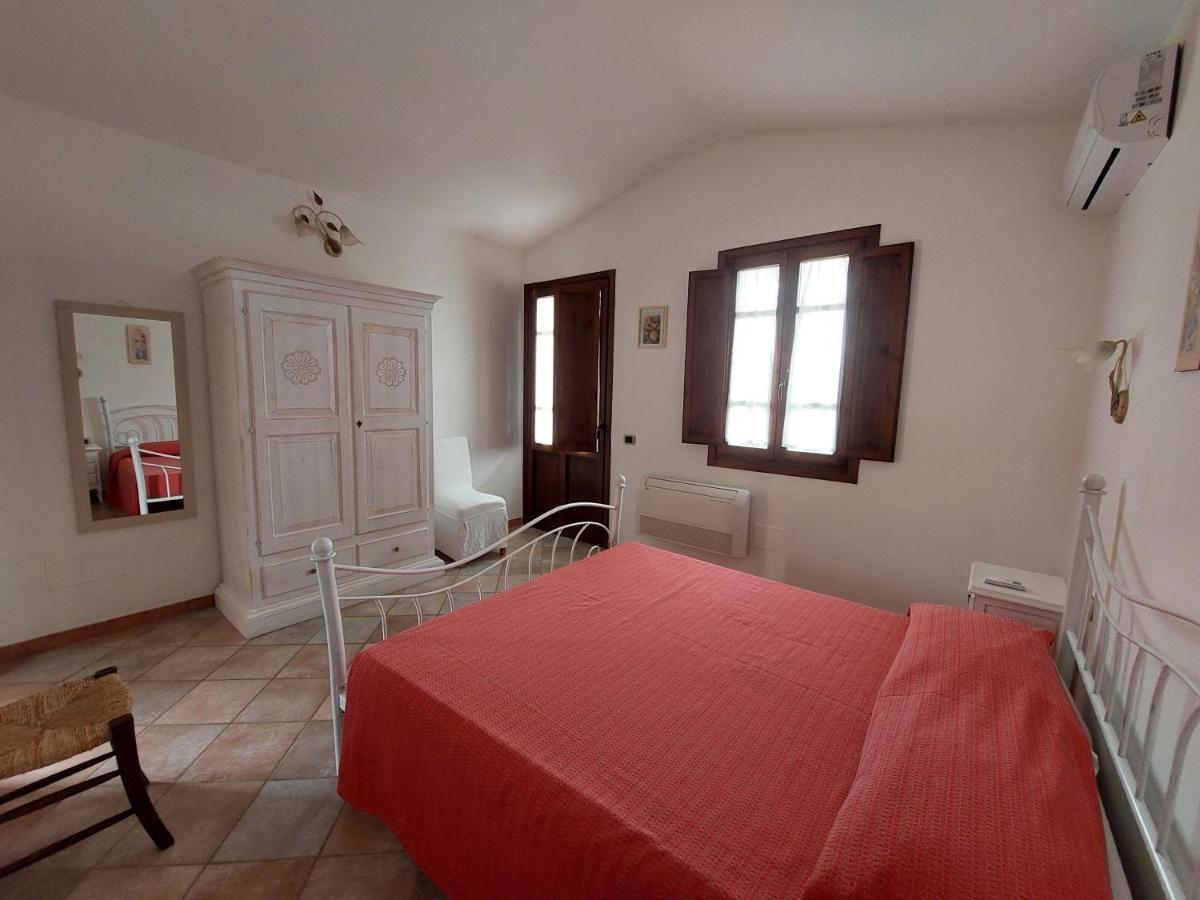 Hotel La Corte Rosada Villasimius Eksteriør billede