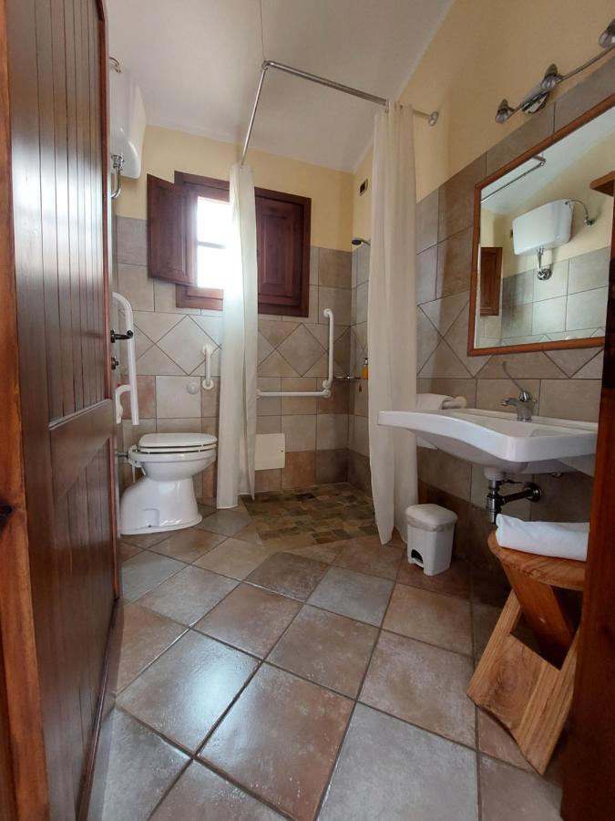 Hotel La Corte Rosada Villasimius Eksteriør billede
