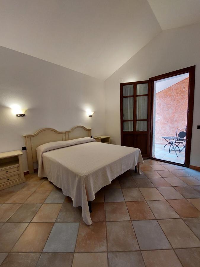 Hotel La Corte Rosada Villasimius Eksteriør billede