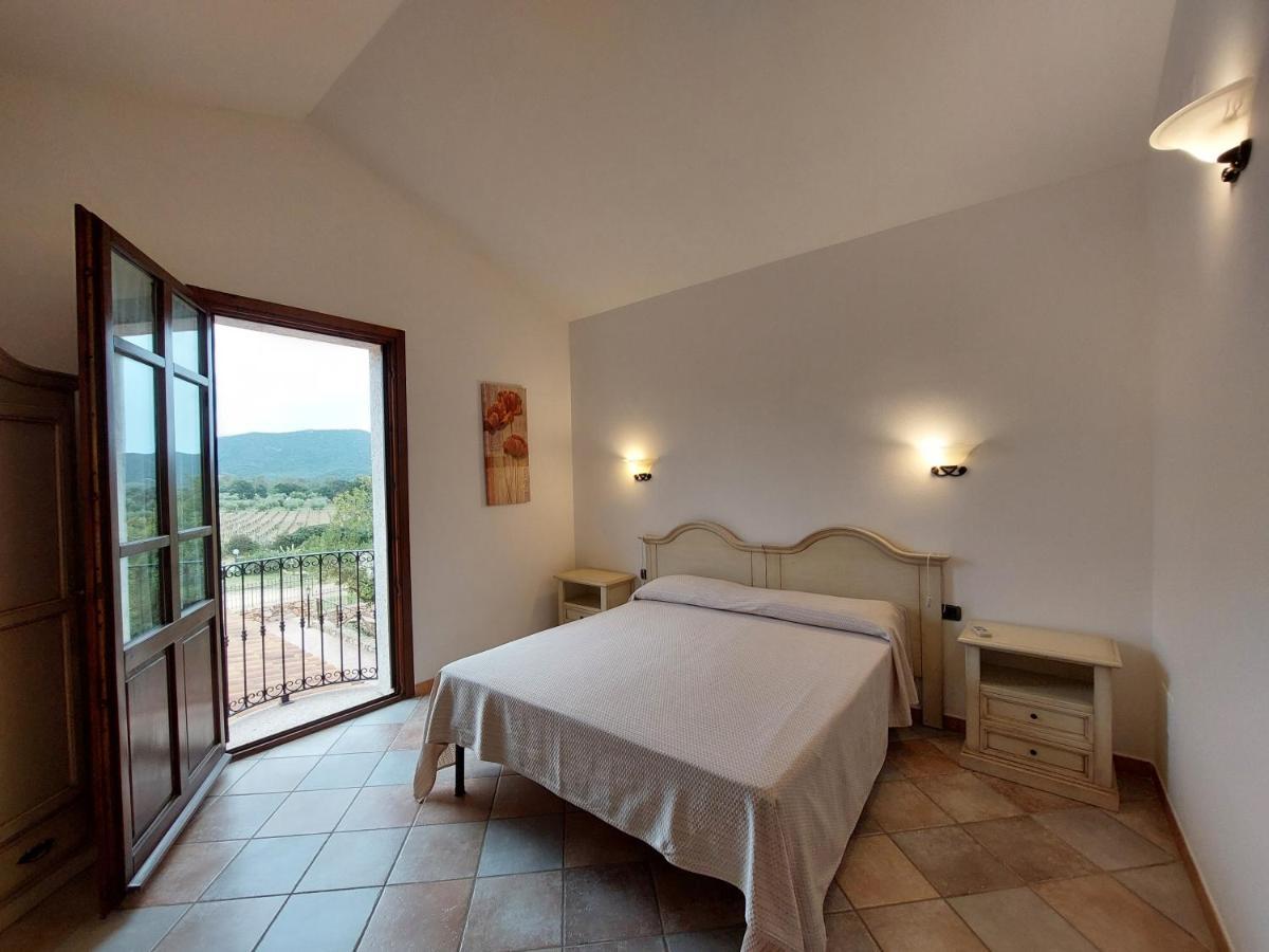 Hotel La Corte Rosada Villasimius Eksteriør billede