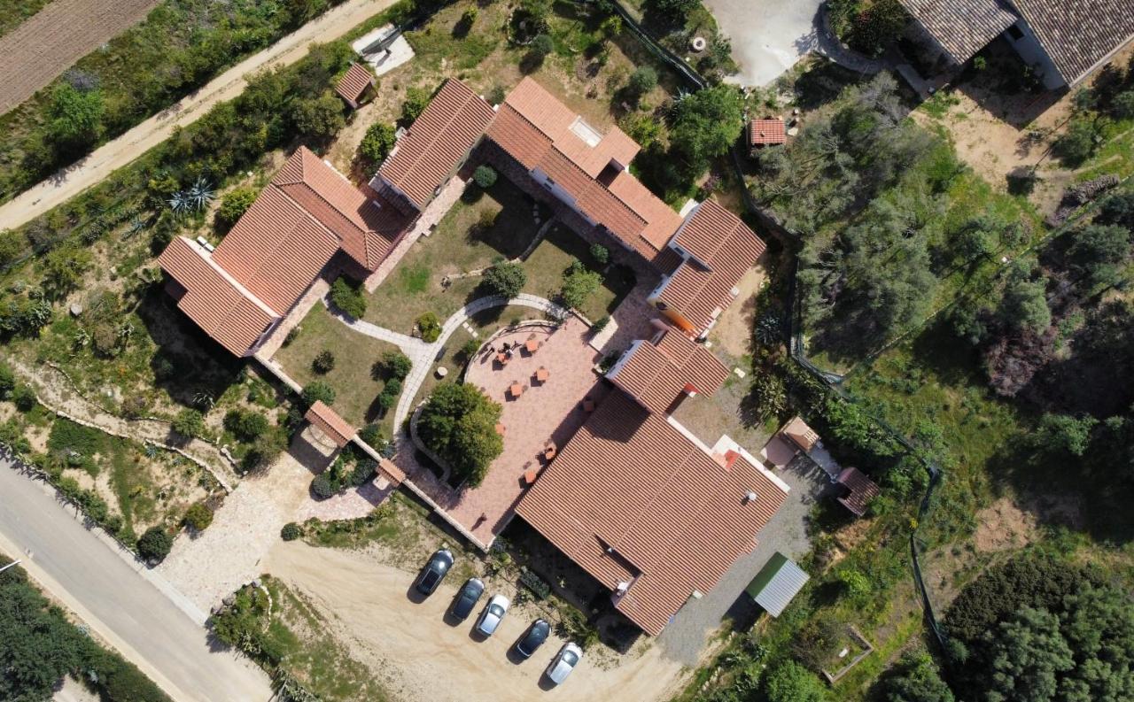 Hotel La Corte Rosada Villasimius Eksteriør billede