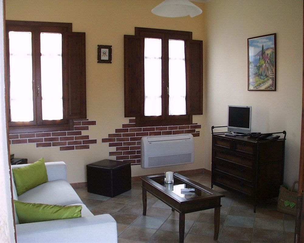 Hotel La Corte Rosada Villasimius Eksteriør billede